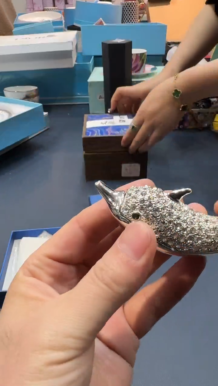 【闪购商品】碗AA全场正品，京东包邮