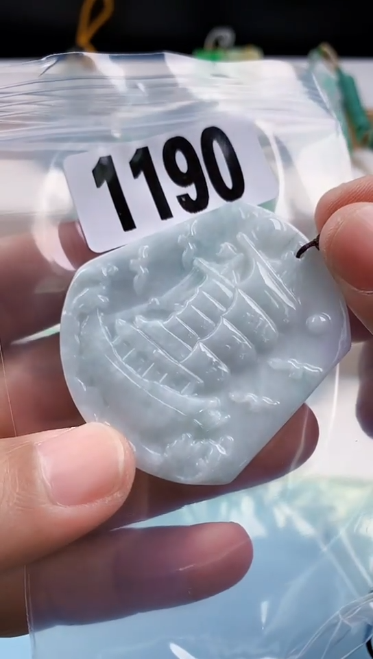 【闪购商品】翡翠颈饰未镶嵌天然翡翠吊坠挂件