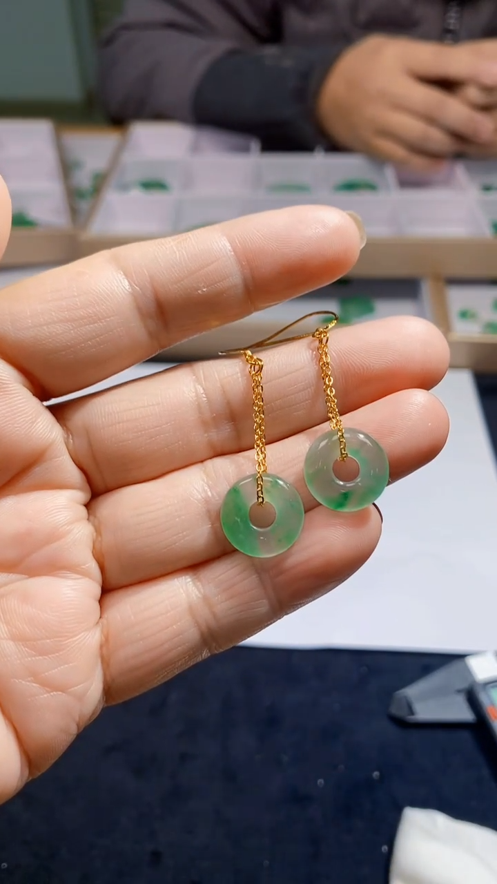 【闪购商品】石英质玉耳钉银S925镶嵌天然A货非洲翠，石英玉