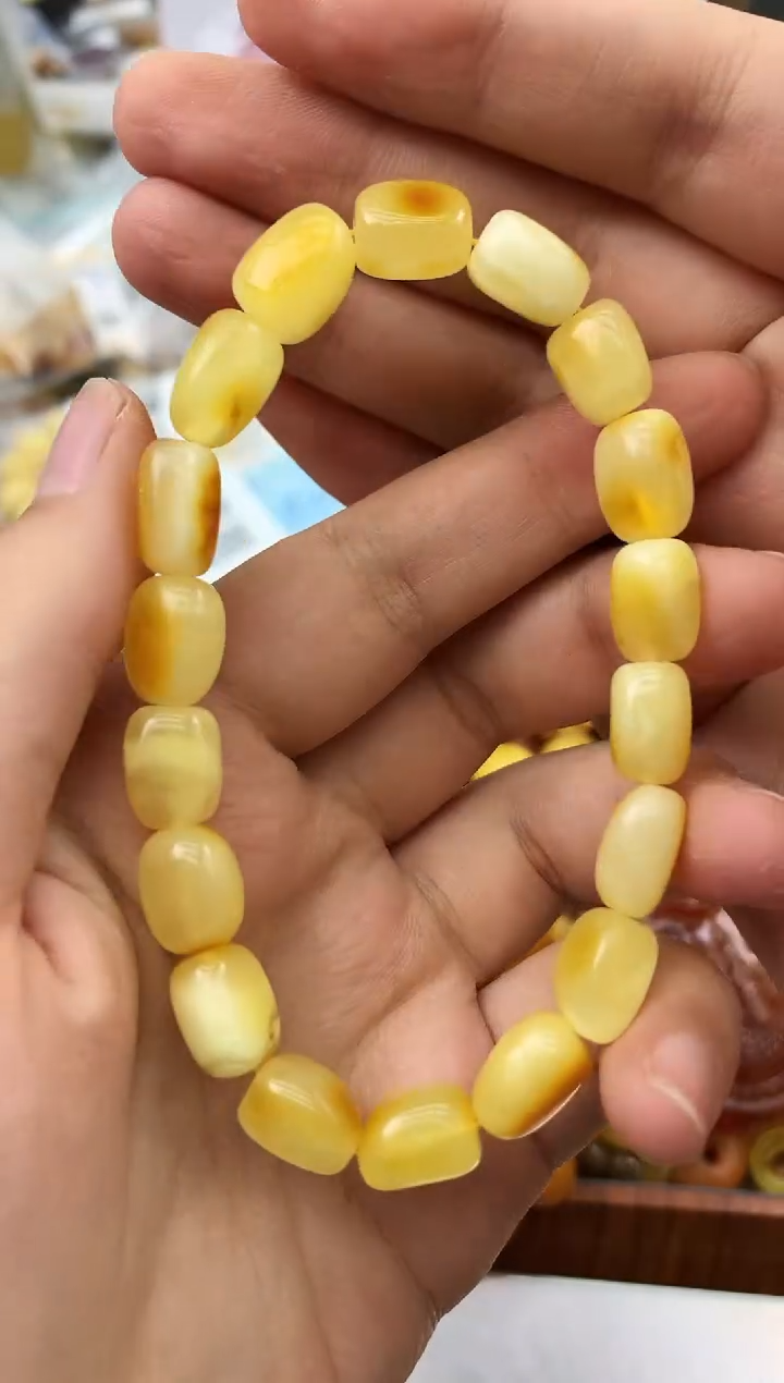 未镶嵌琥珀珠宝奇石226