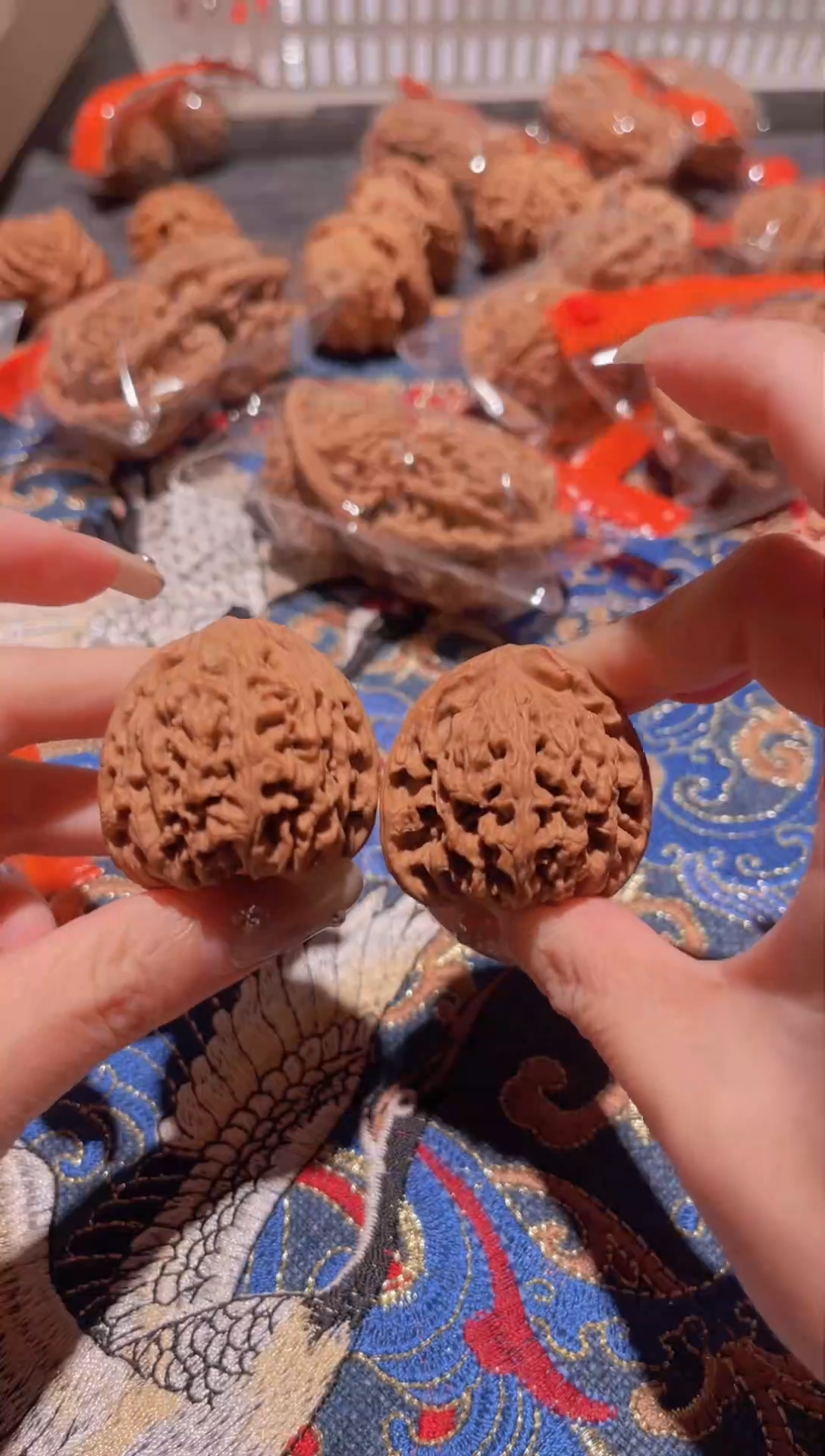 把件文玩核桃049 南疆默认有黄37半