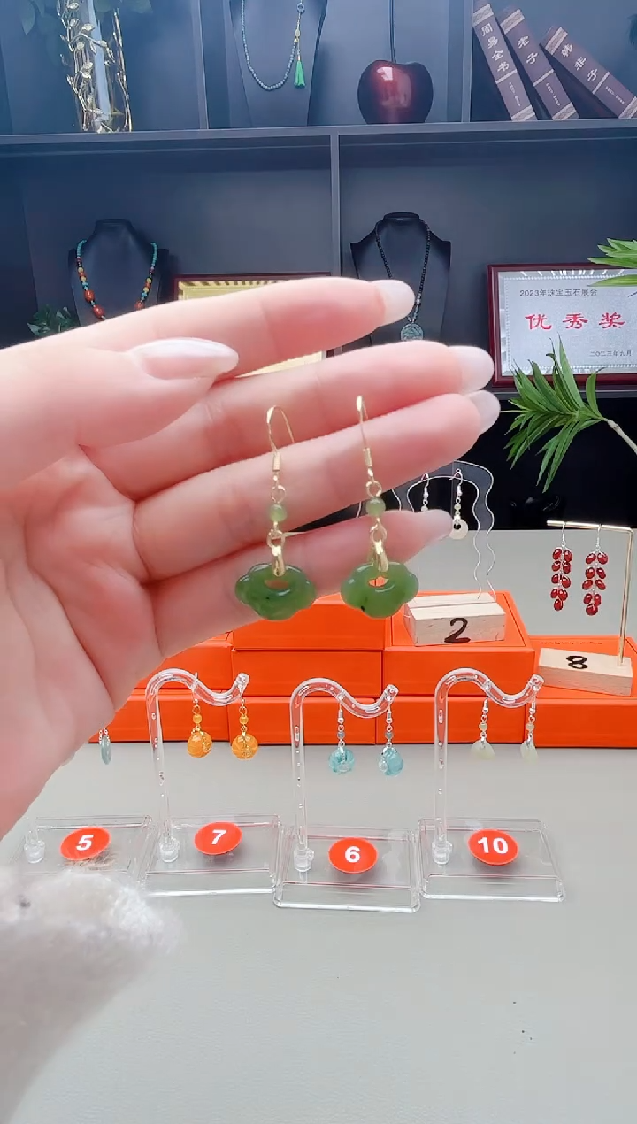 未镶嵌和田玉耳饰碧玉如懿