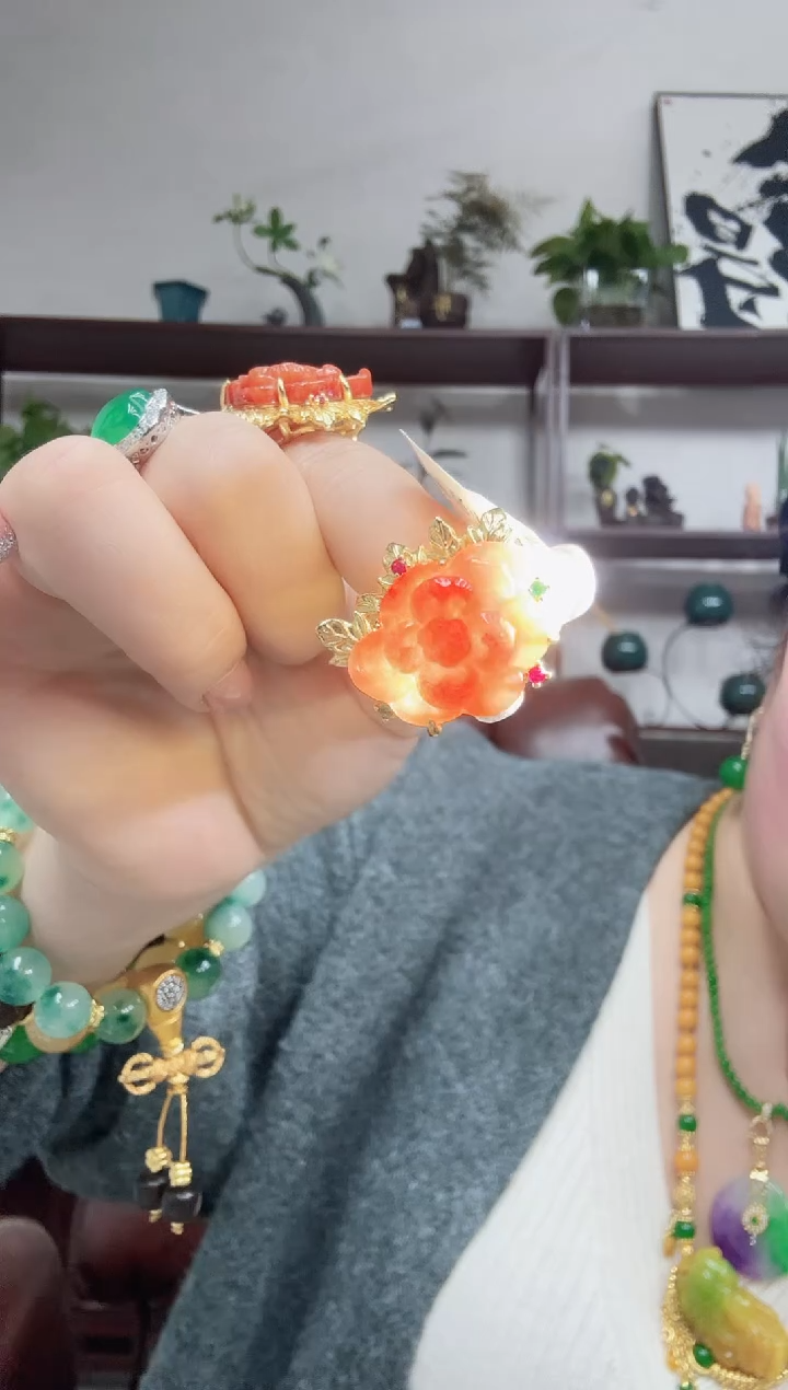 14K金镶嵌戒指翡翠红翡花开富贵戒指
