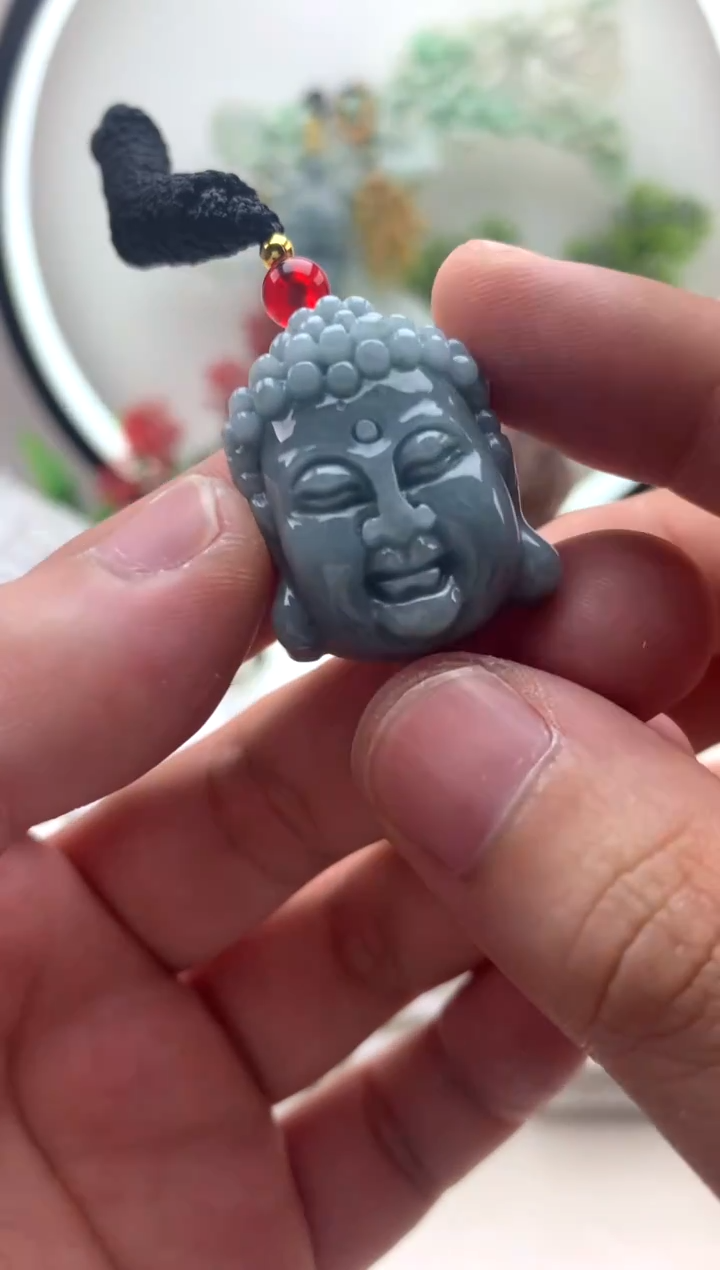 颈饰未镶嵌翡翠佛头