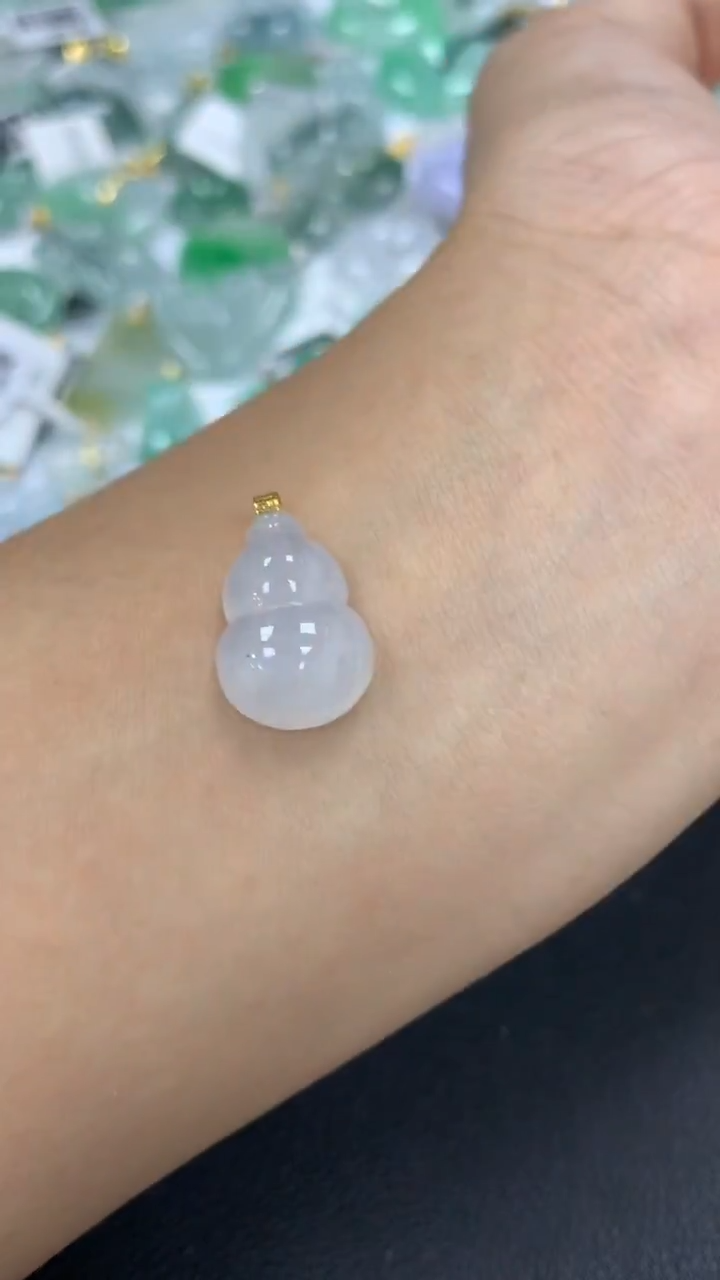 颈饰18K金镶嵌翡翠a货假一赔三支持复检百元上9元证书费自理