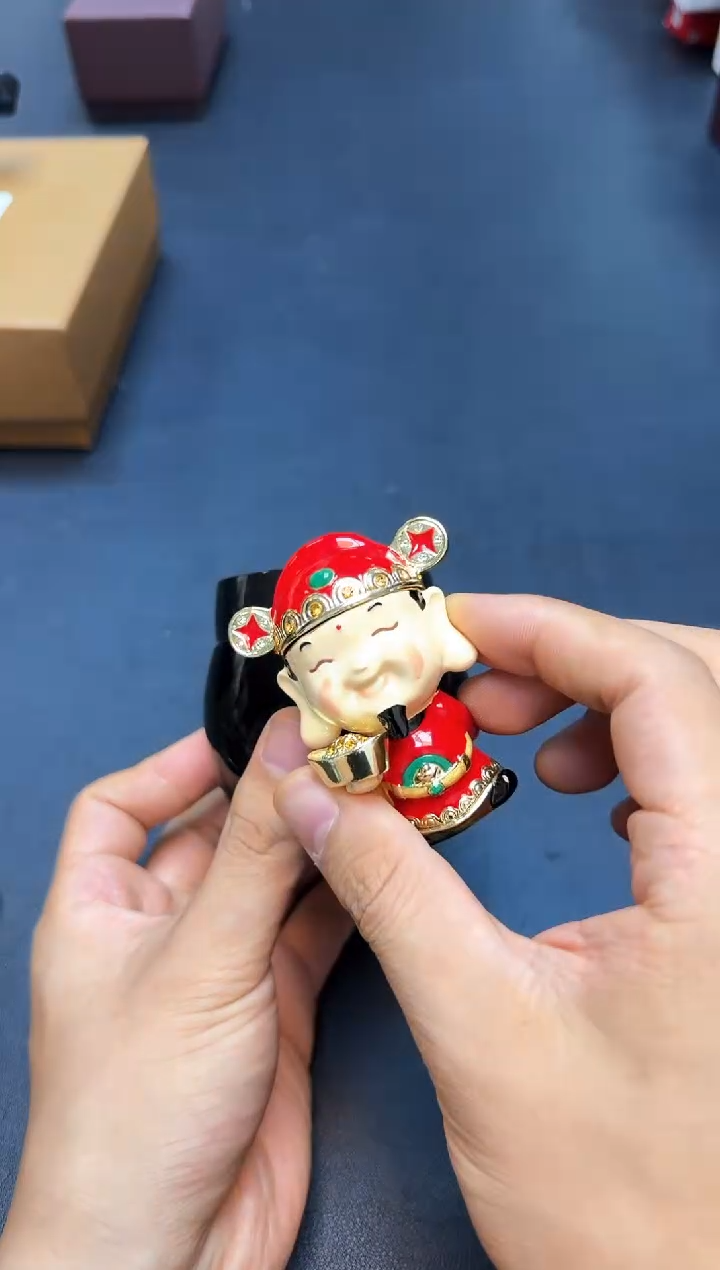 瓷片全新正品一件不留@@WE684