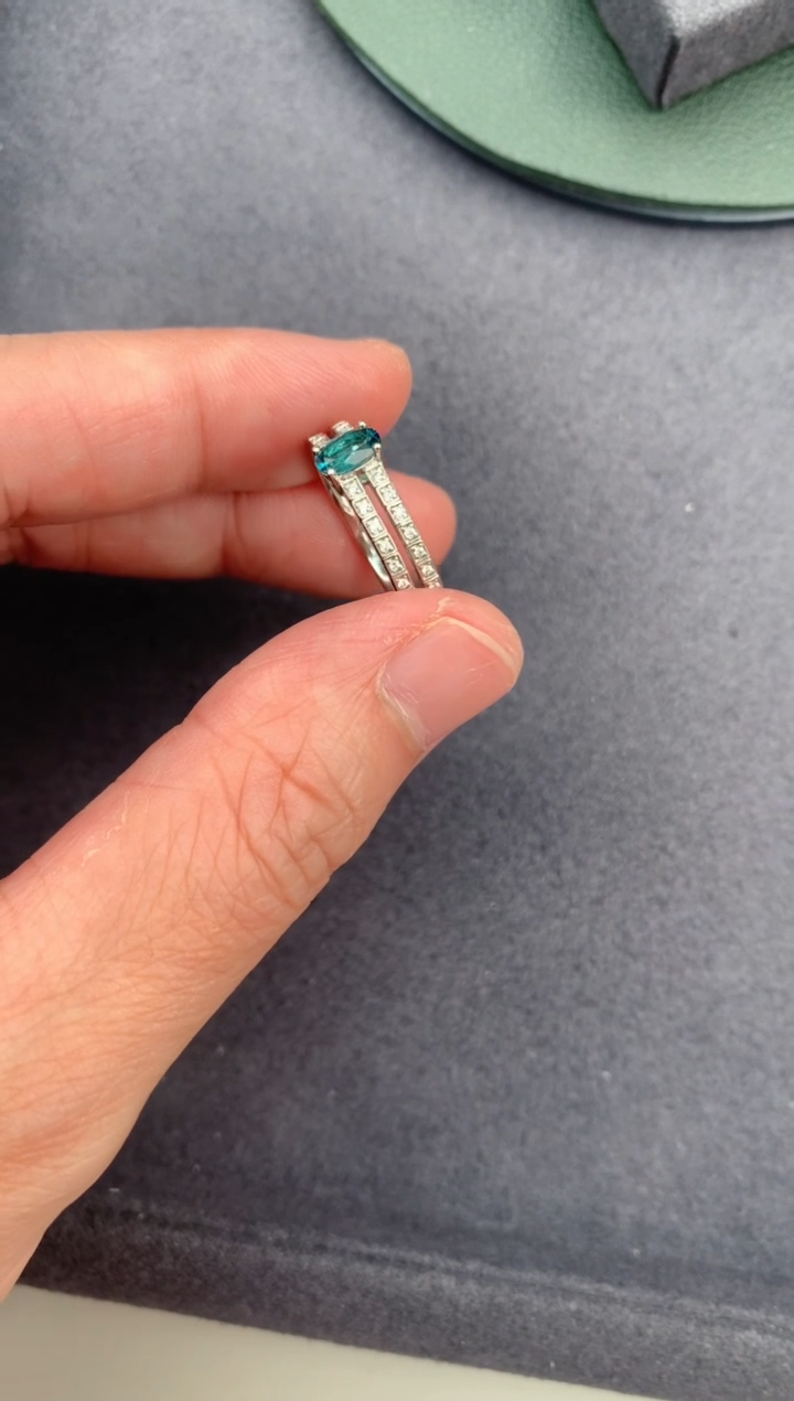 【闪购商品】碧玺戒指18K金镶嵌40分拉贡碧玺戒指