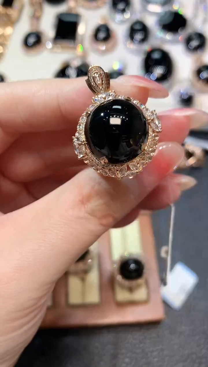 【闪购商品】翡翠戒指18K金镶嵌D10 翡翠