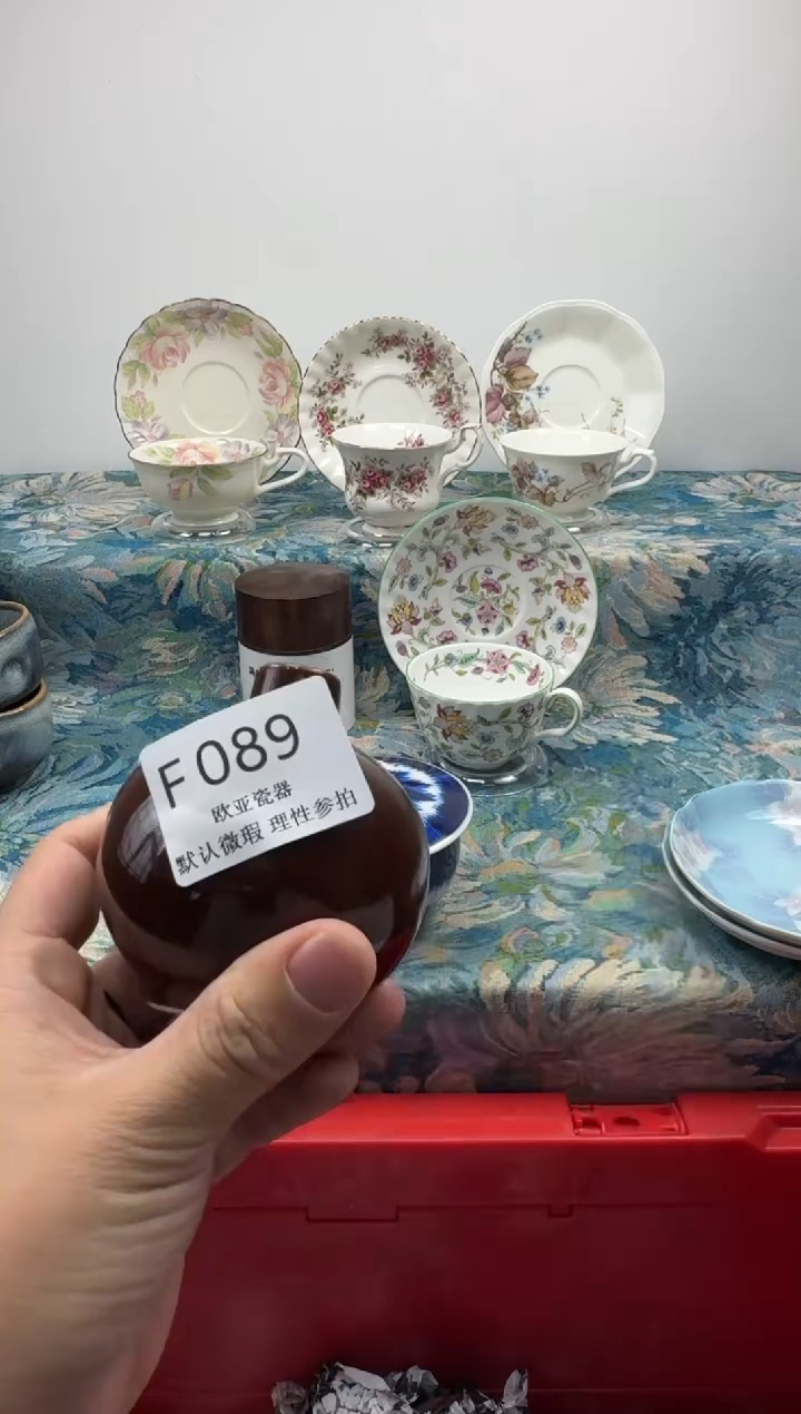 瓷片吻**尘         F089