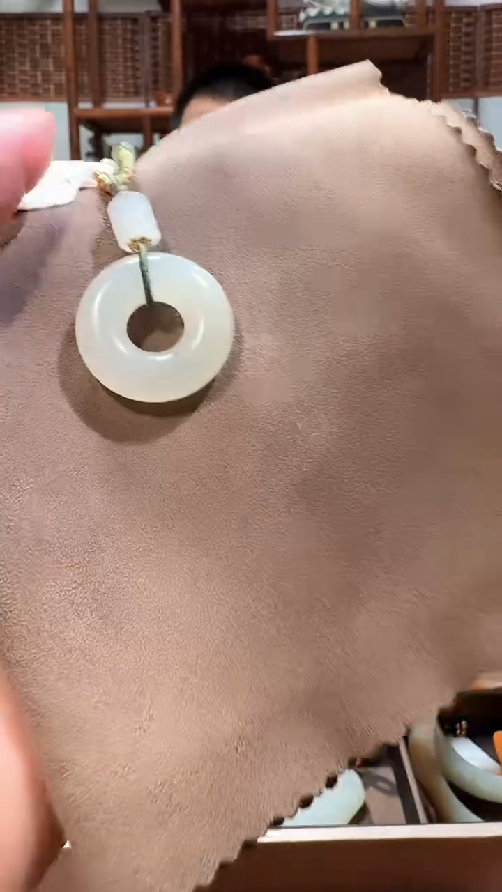 【闪购商品】和田玉吊坠未镶嵌1214面包圈