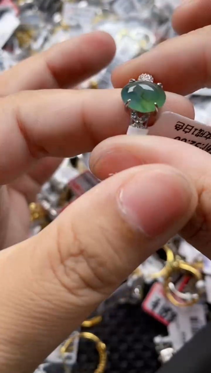 翡翠戒指银S925镶嵌9999     5