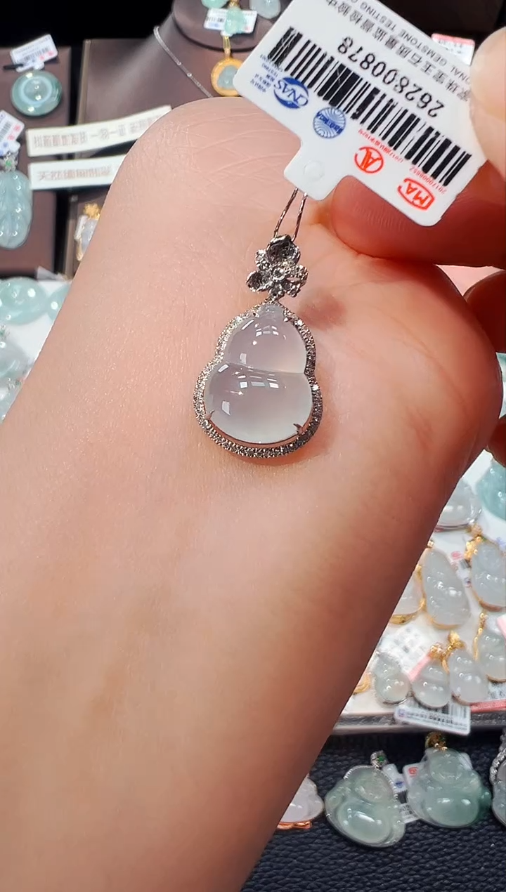 【闪购商品】翡翠吊坠(不含链)18K金镶嵌葫芦吊坠878