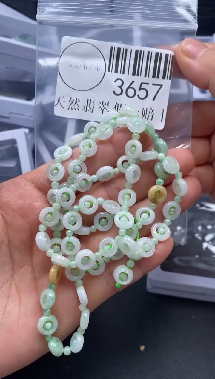 吊坠(不含链)未镶嵌翡翠3657
