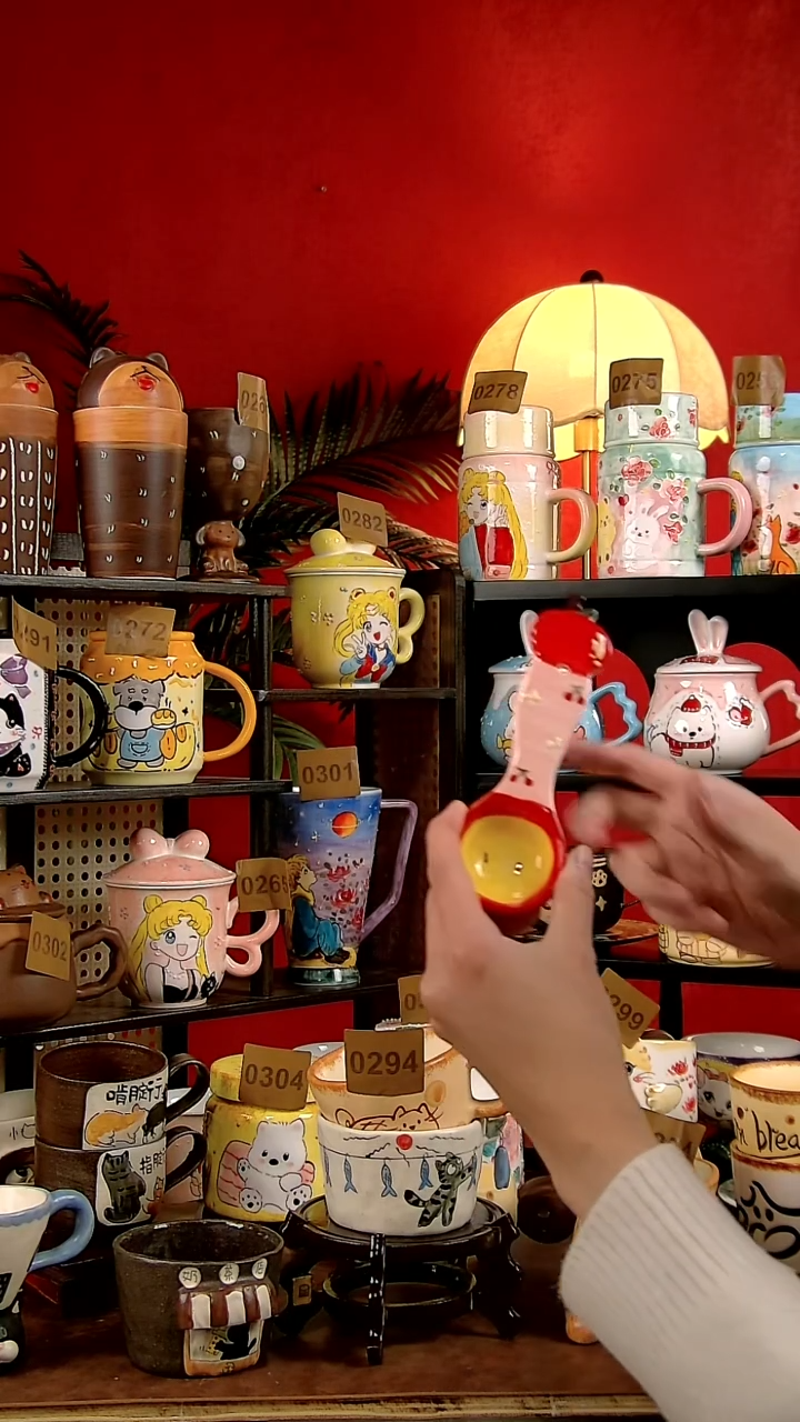 其他瓷DIY景德镇创意手工陶瓷卡通风苹果勺子