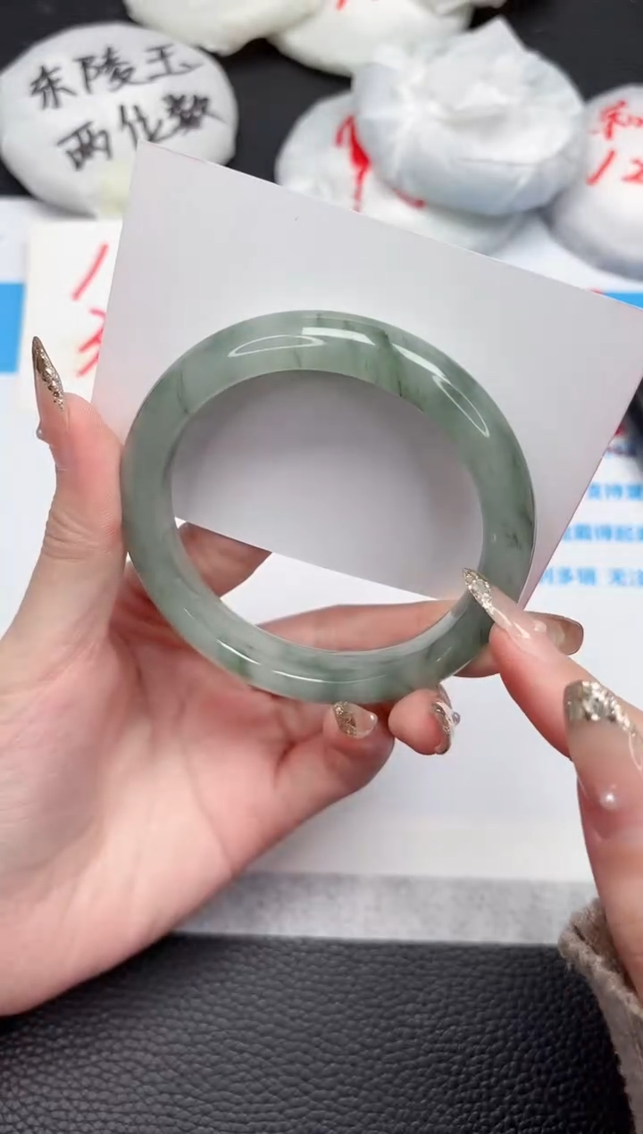 【闪购商品】石英质玉手镯未镶嵌372-58