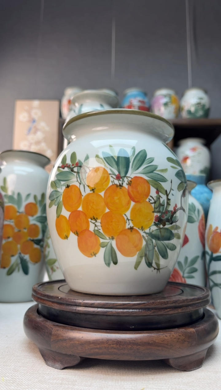 【闪购商品】瓶景德镇手绘陶瓷花瓶无孔高18口13左右