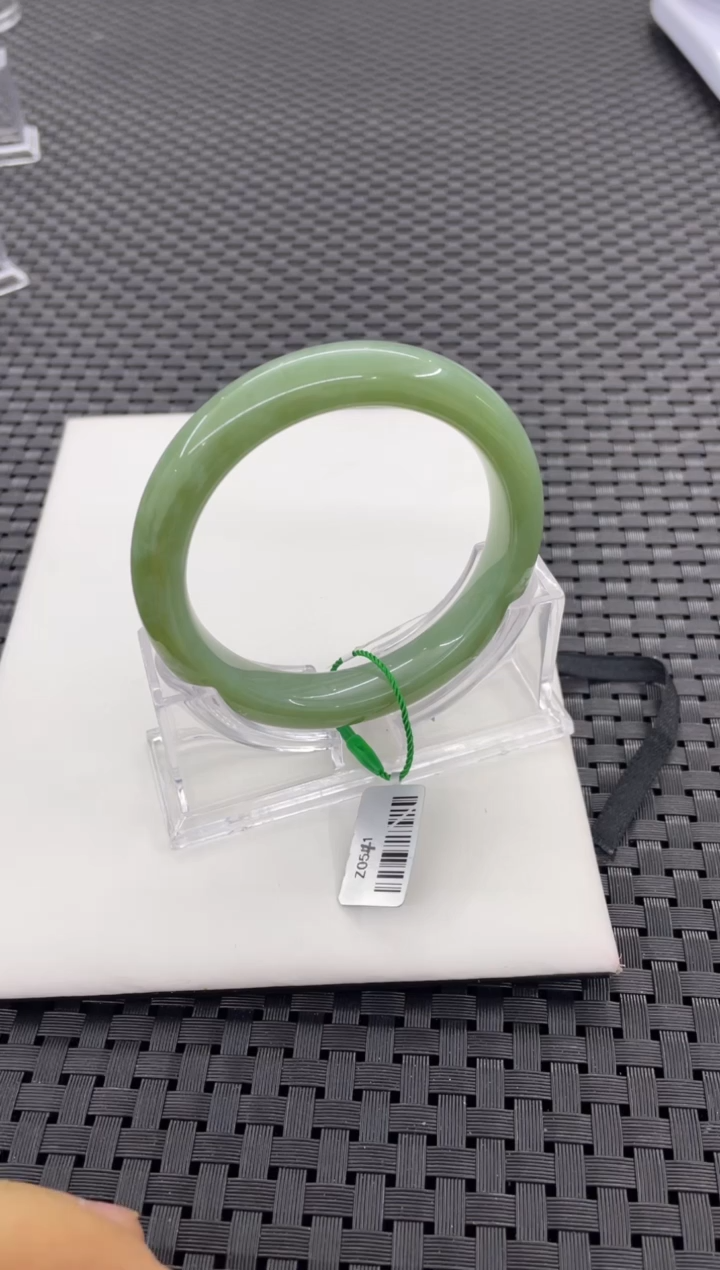 【闪购商品】和田玉手镯一条60未镶嵌(多样性发一件) Z0541