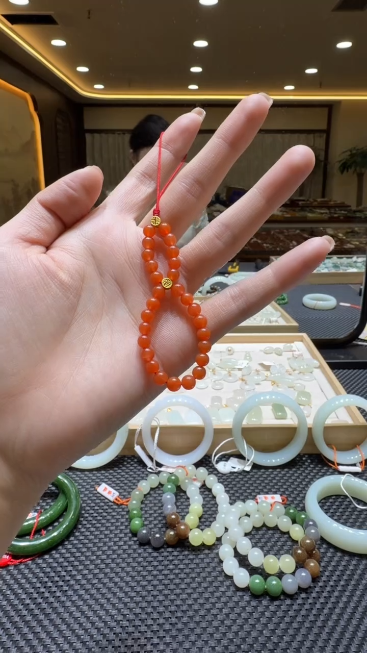 未镶嵌颈饰玛瑙/玉髓挂件