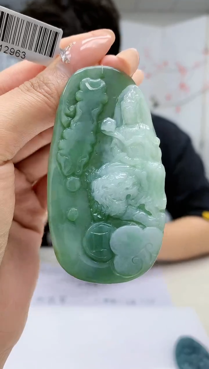 【闪购商品】定制翡翠未镶嵌4688MM-毛货挂件10