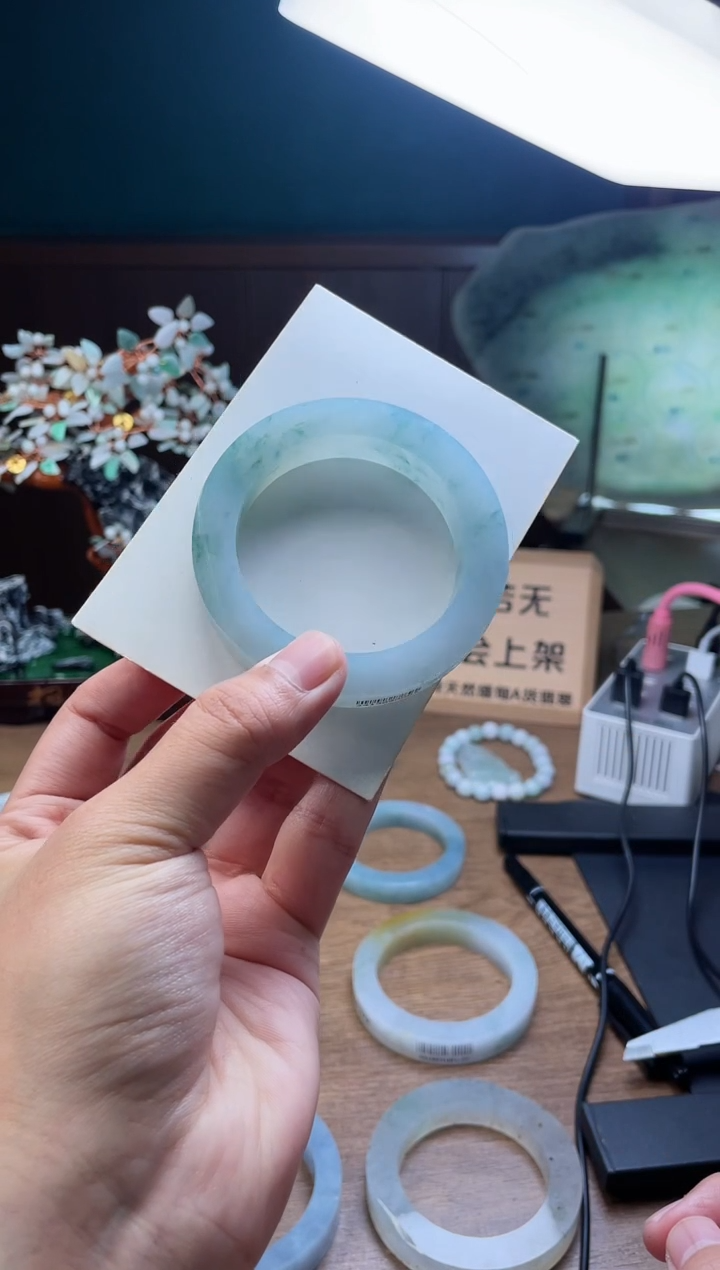 【闪购商品】定制翡翠手镯未镶嵌定制