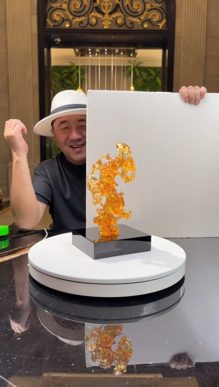 【闪购商品】茶宠金色太湖石小号+14*16黑底座