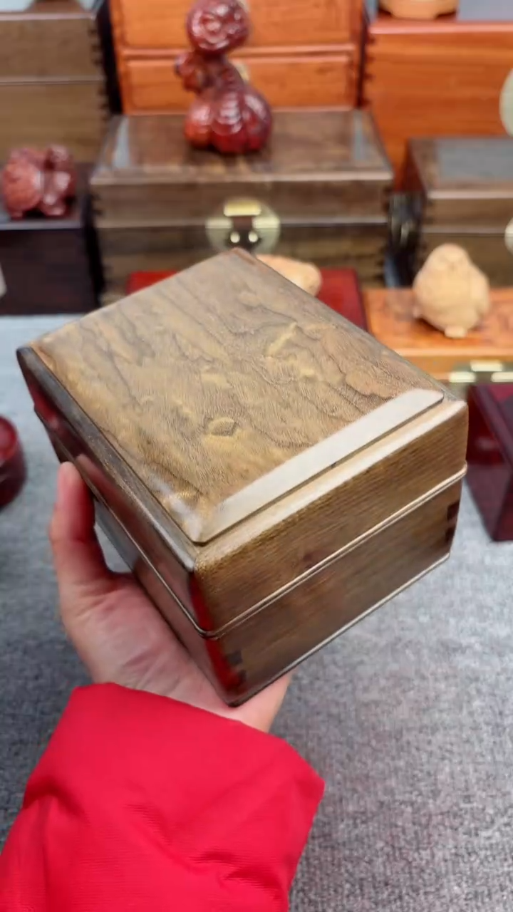 【闪购商品】老板娘推荐金丝楠精品面包盒