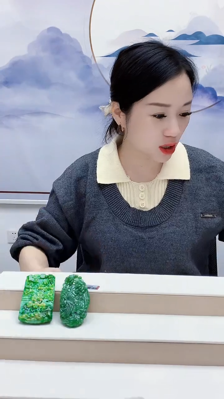 未镶嵌定制翡翠A****道4852lr-毛货挂件