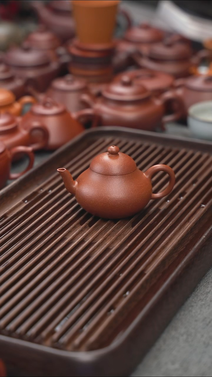 茶壶紫砂桃花泥130cc梨形