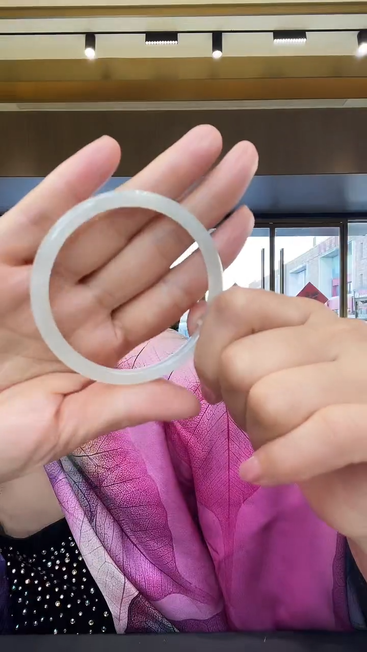 【闪购商品】和田玉手镯未镶嵌冰细镯59