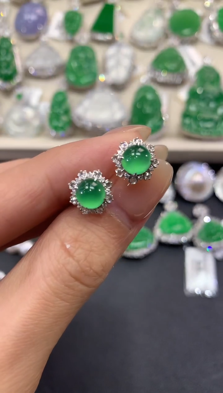 【闪购商品】翡翠耳饰18K金镶嵌q9             