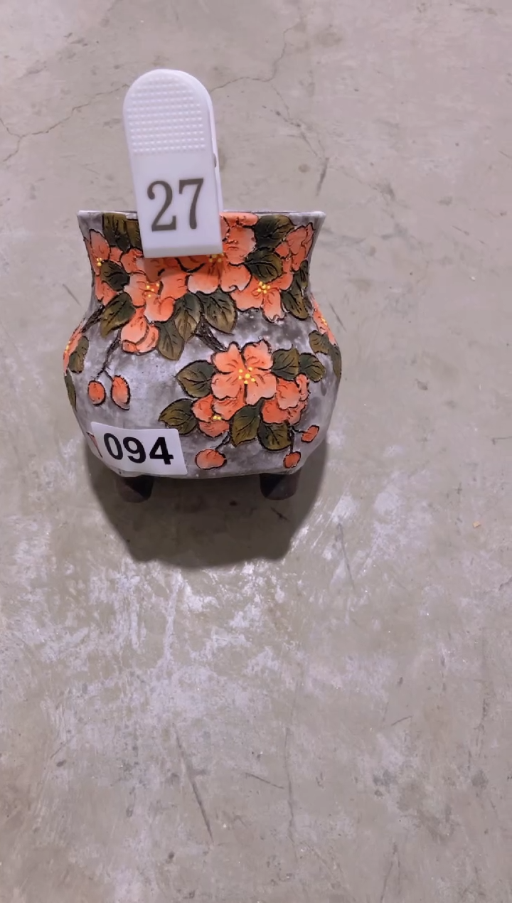 摆件运****女27陶花岛花盆罐—手工痕迹默认，大小会有1-2公分误差