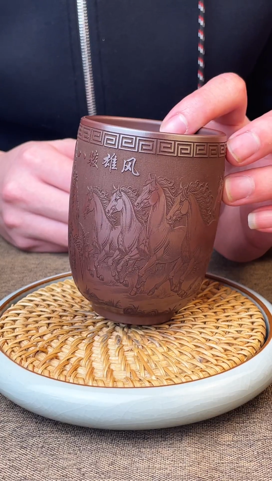 八骏雄风 石红主人杯