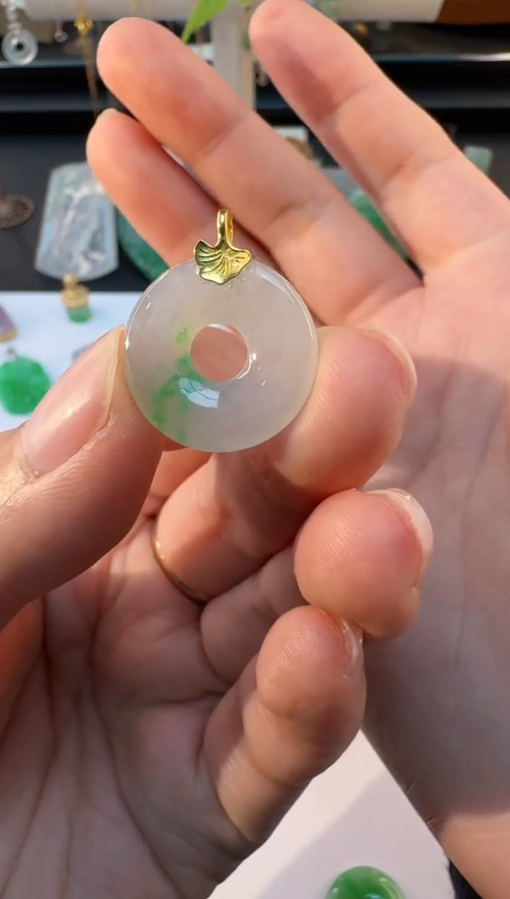 【闪购商品】翡翠颈饰18K金镶嵌缅甸翡翠A货吊坠