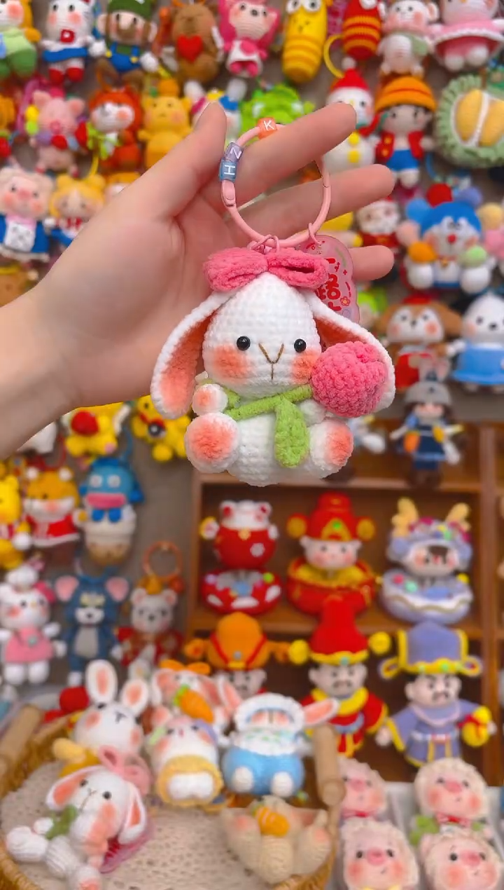 纯手工制作毛线钩织成品郁金香小兔