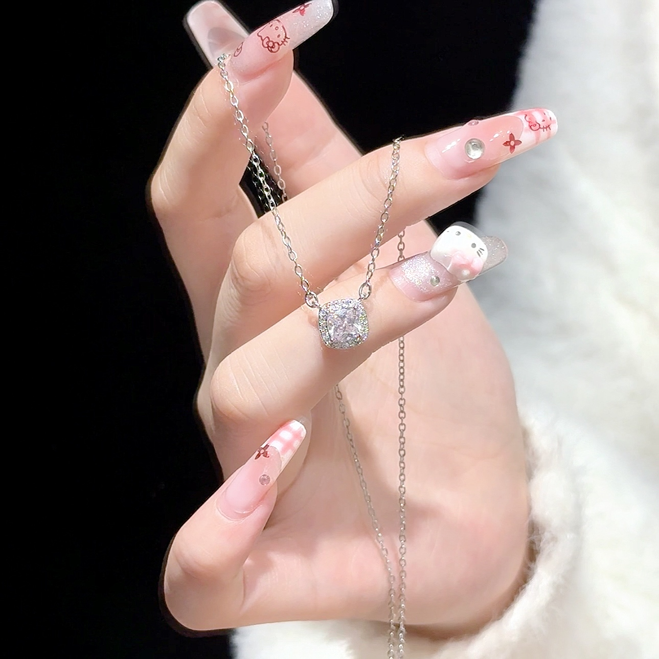 柯柒 钛钢项链 粉色方糖项链女轻奢小众气质高级时尚设计感锁骨链