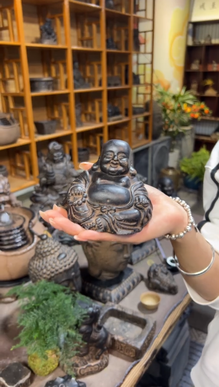 陶土【火山泥】未来佛