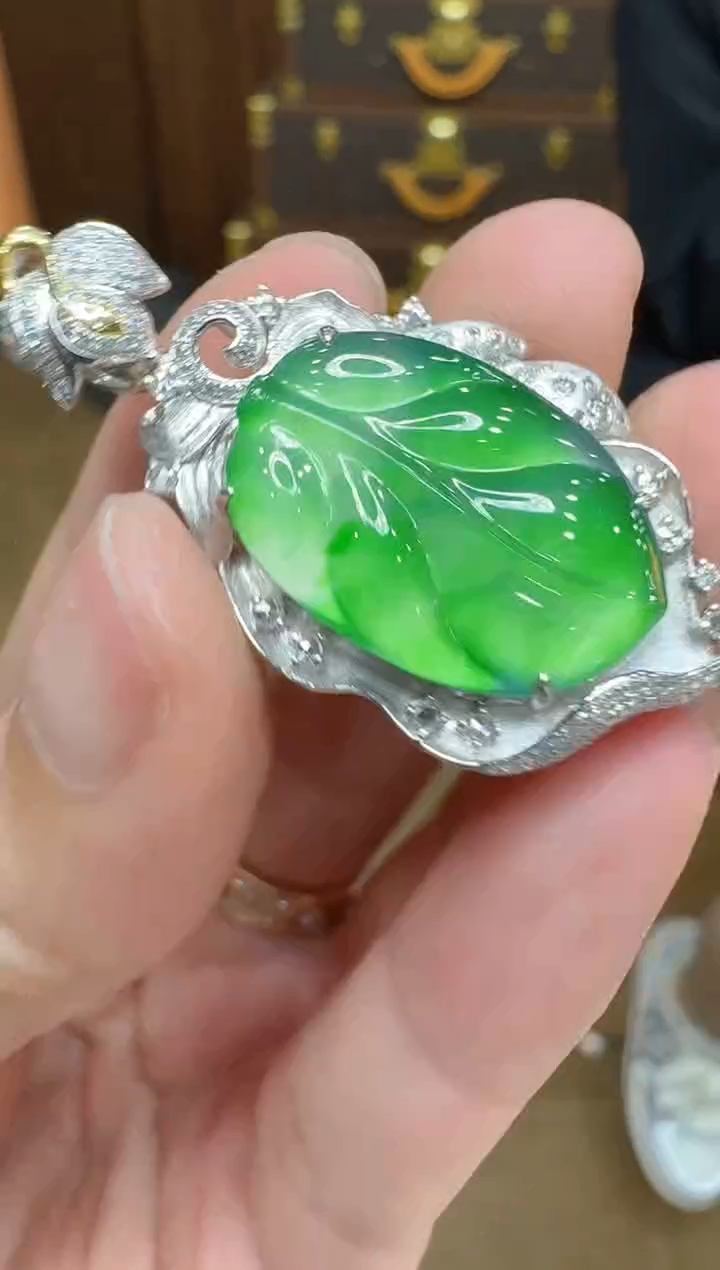 翡翠18K金镶嵌吊坠(不含链)多样性团购发一件