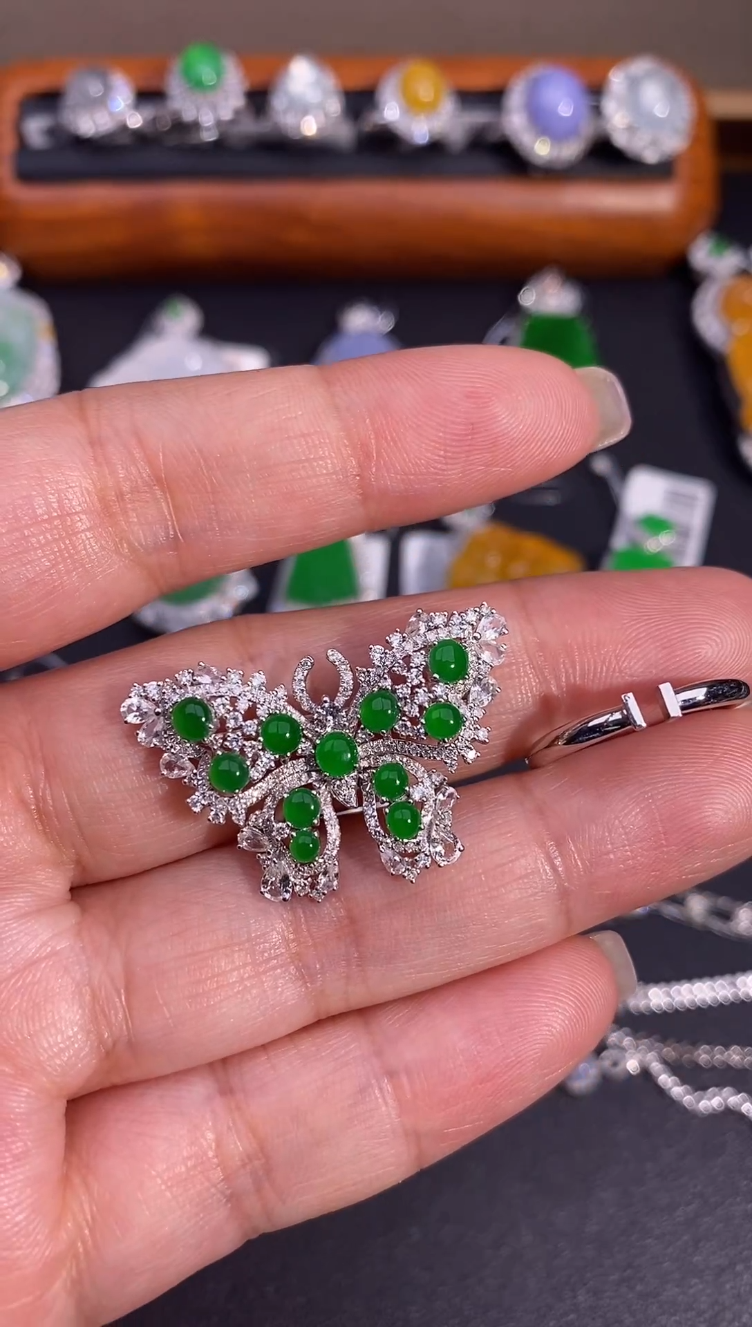 【闪购商品】翡翠吊坠(不含链)18K金镶嵌戒指