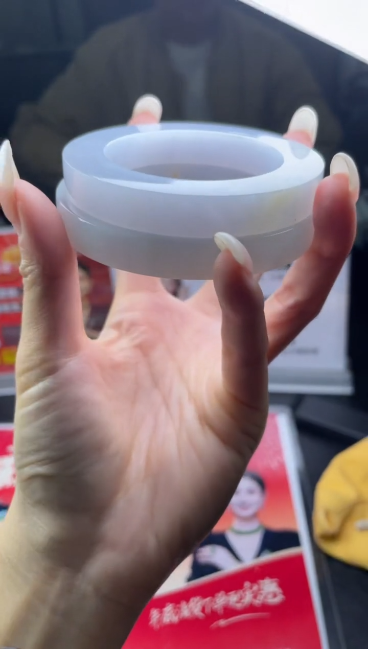 【闪购商品】定制翡翠手镯未镶嵌手镯DDH/发一件