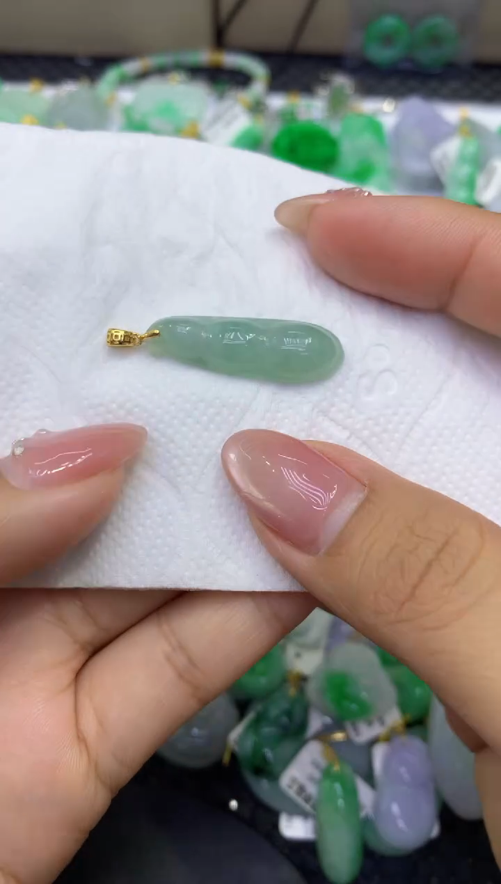 颈饰未镶嵌翡翠天然缅甸A货翡翠