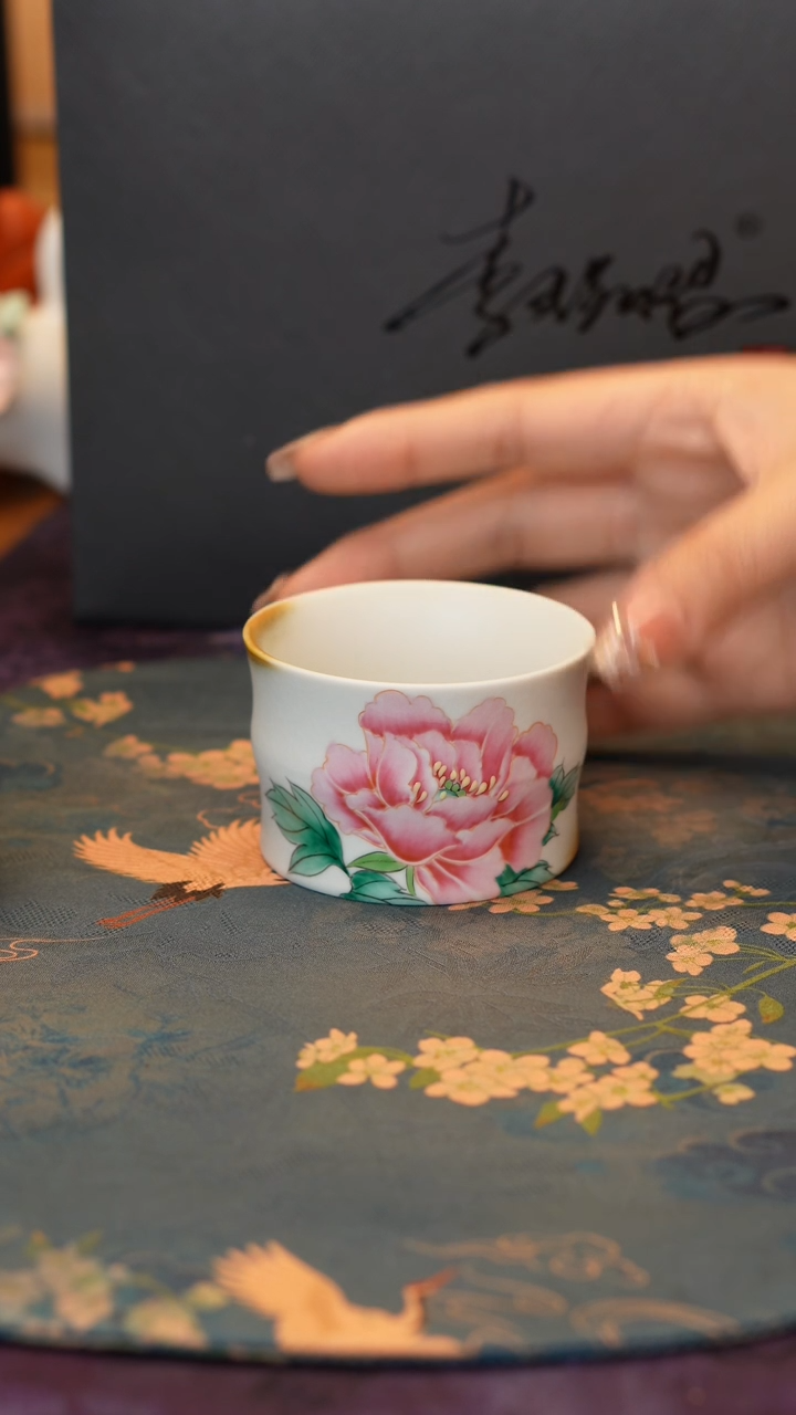 【闪购商品】国色芳华竹节杯······