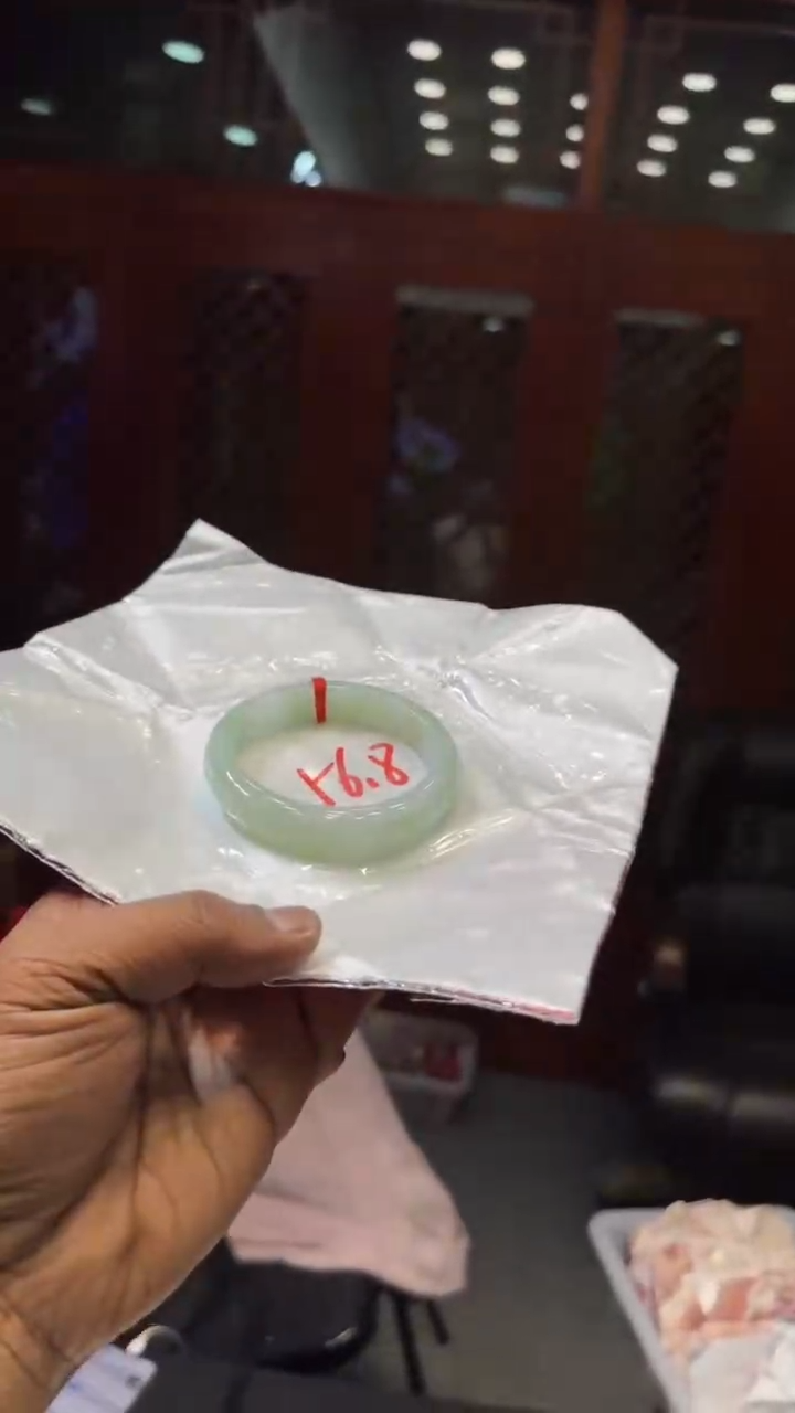 【闪购商品】翡翠手镯未镶嵌手镯