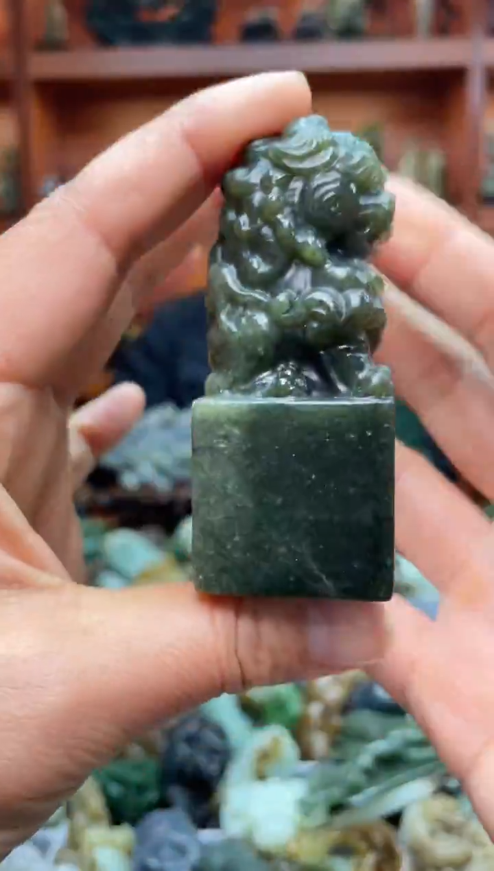 未镶嵌和田玉把件1