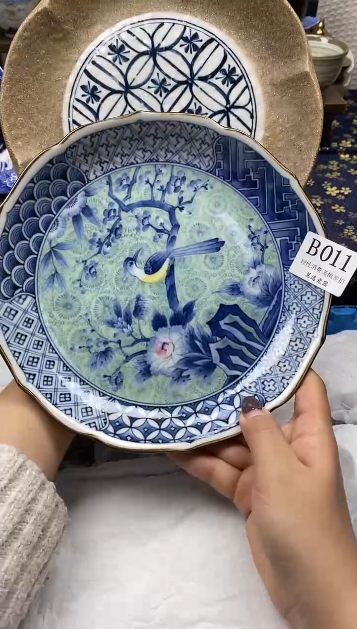 瓷片追***感           B011