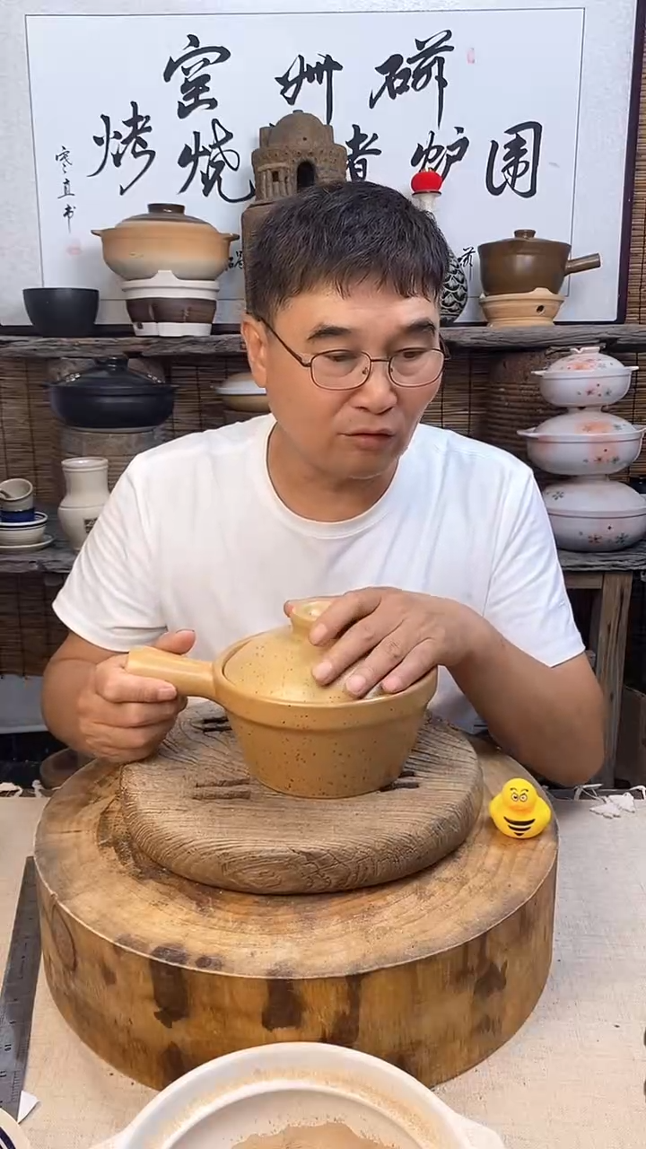 土陶幺八零单柄小食锅1.2升