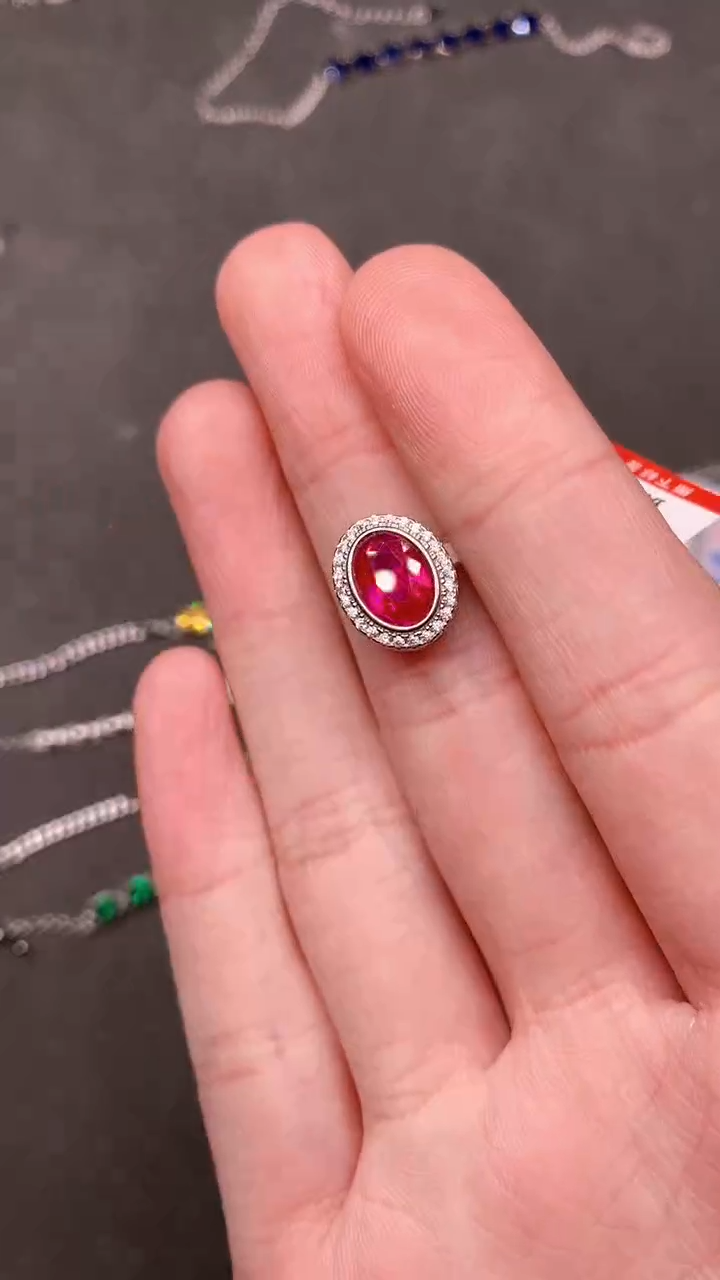 【闪购商品】红宝石颈饰银S925镶嵌.....