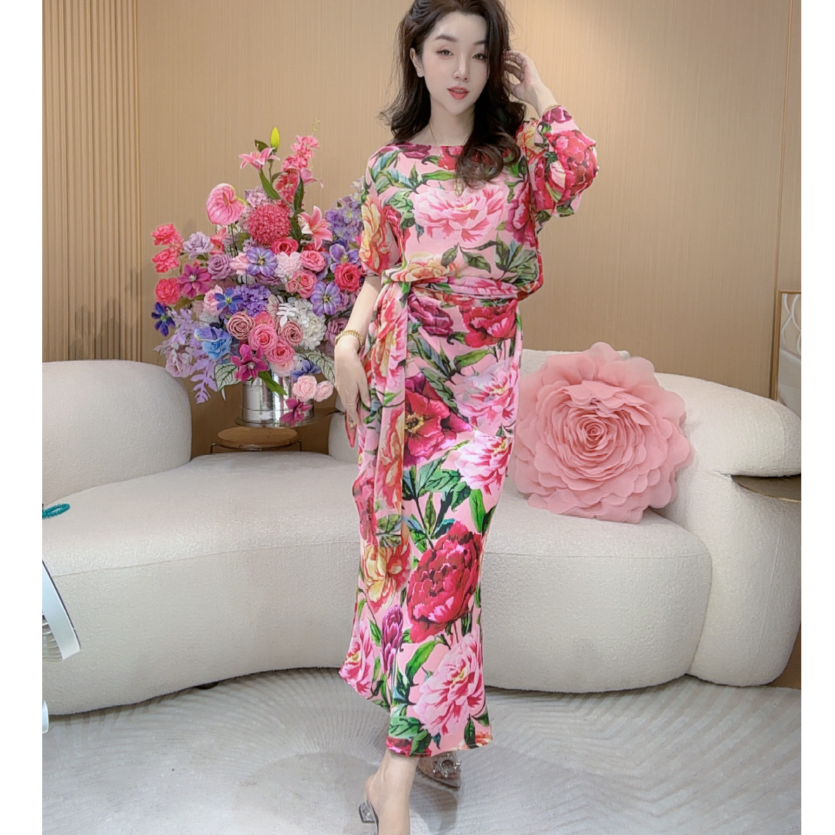 小满服饰【柔媚盛夏】夏款唯美浪漫法式简约时尚显瘦设计师款套装