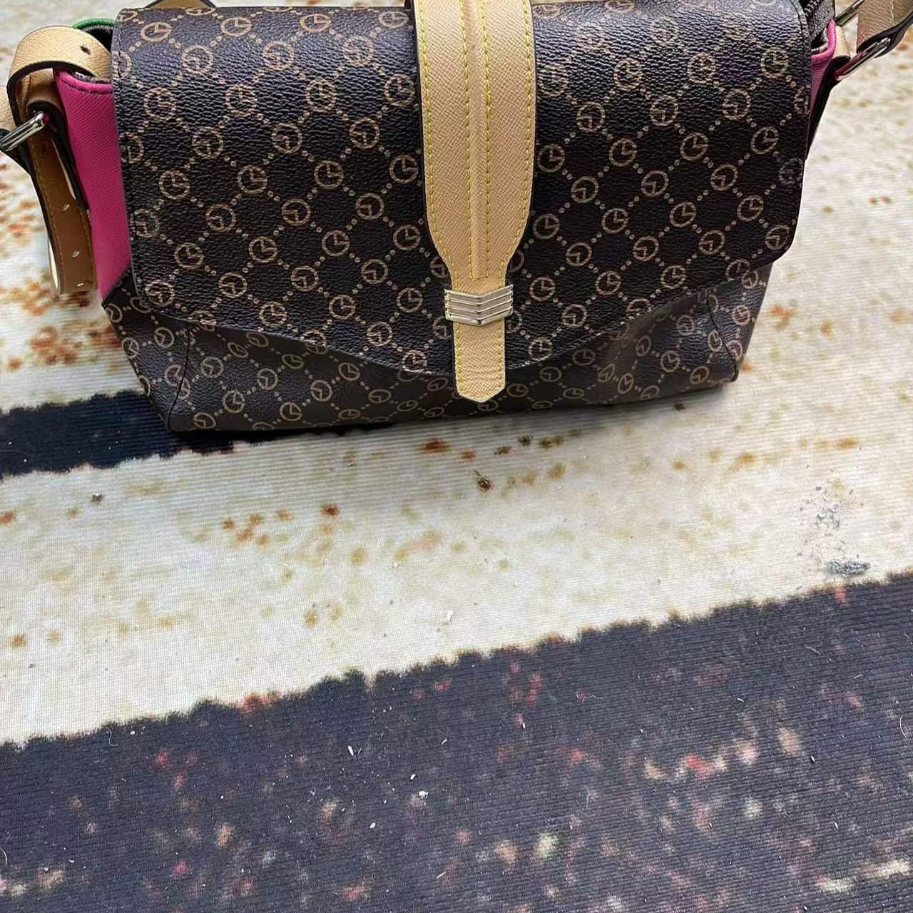 女士单肩斜跨包时尚百搭潮流高品质休闲