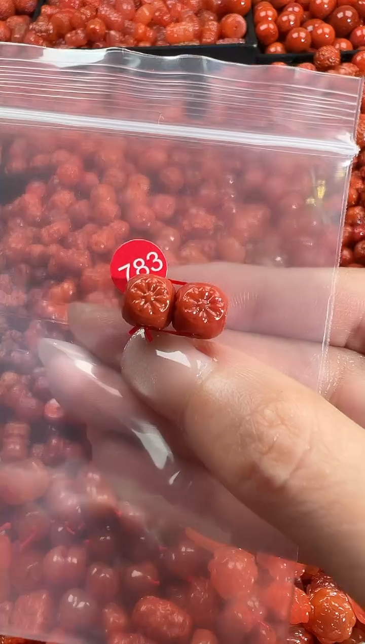 颈饰未镶嵌南红玛瑙1