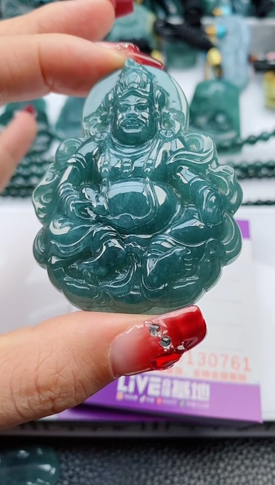 【闪购商品】翡翠颈饰未镶嵌            